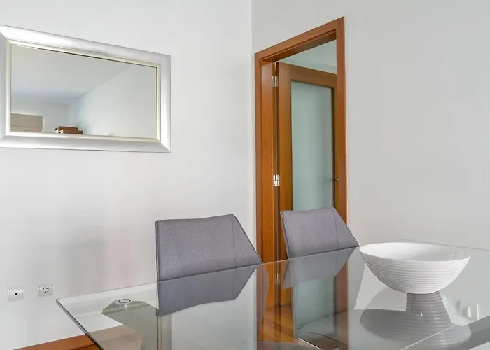 Blue Sky With Pool By Madeira Apartment