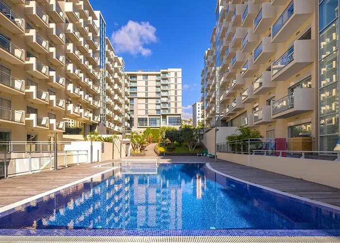 Apartment Blue Sky With Pool By Madeira Funchal (Madeira)